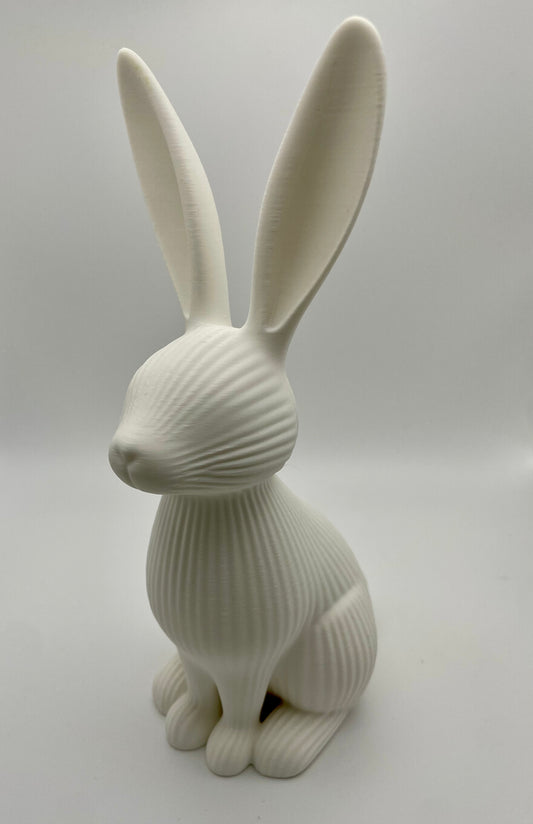 Sitzender Hase "Odin"